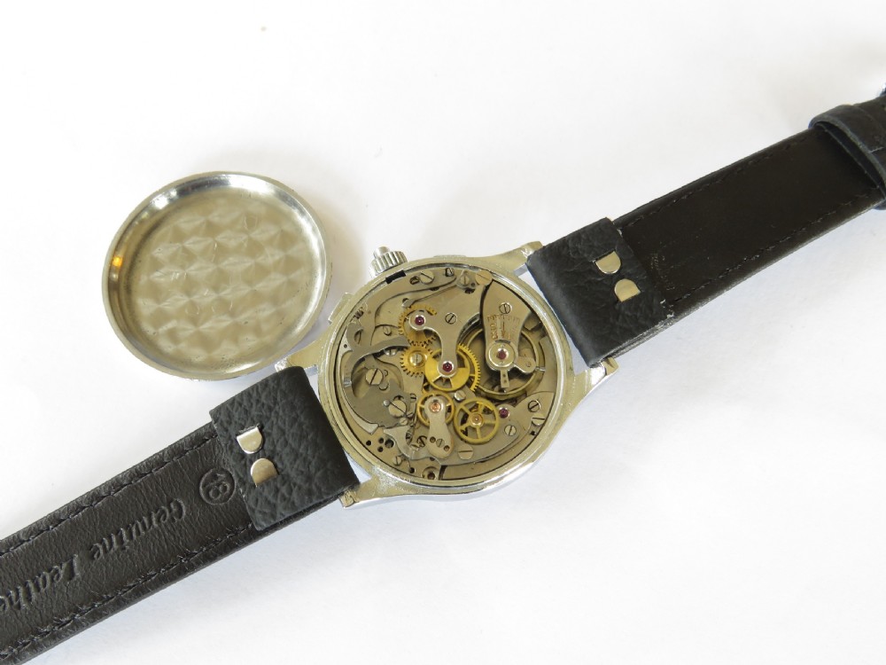 Gents 1940s Alpha Landeron 3-button chronograph wrist watch View III
