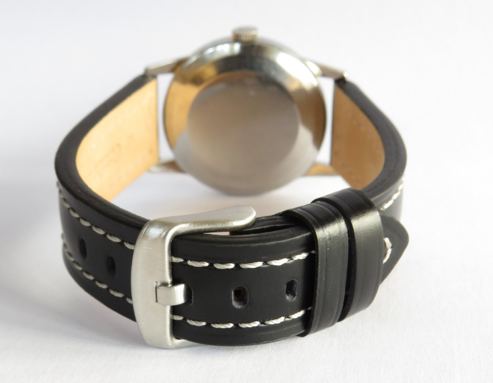 Gents Omega Geneve wrist watch, 1963 View V