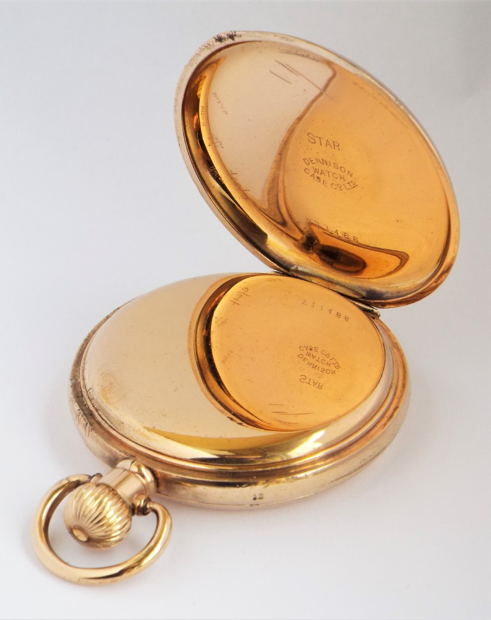 Antique Waltham full hunter pocket watch, 1917. View IV