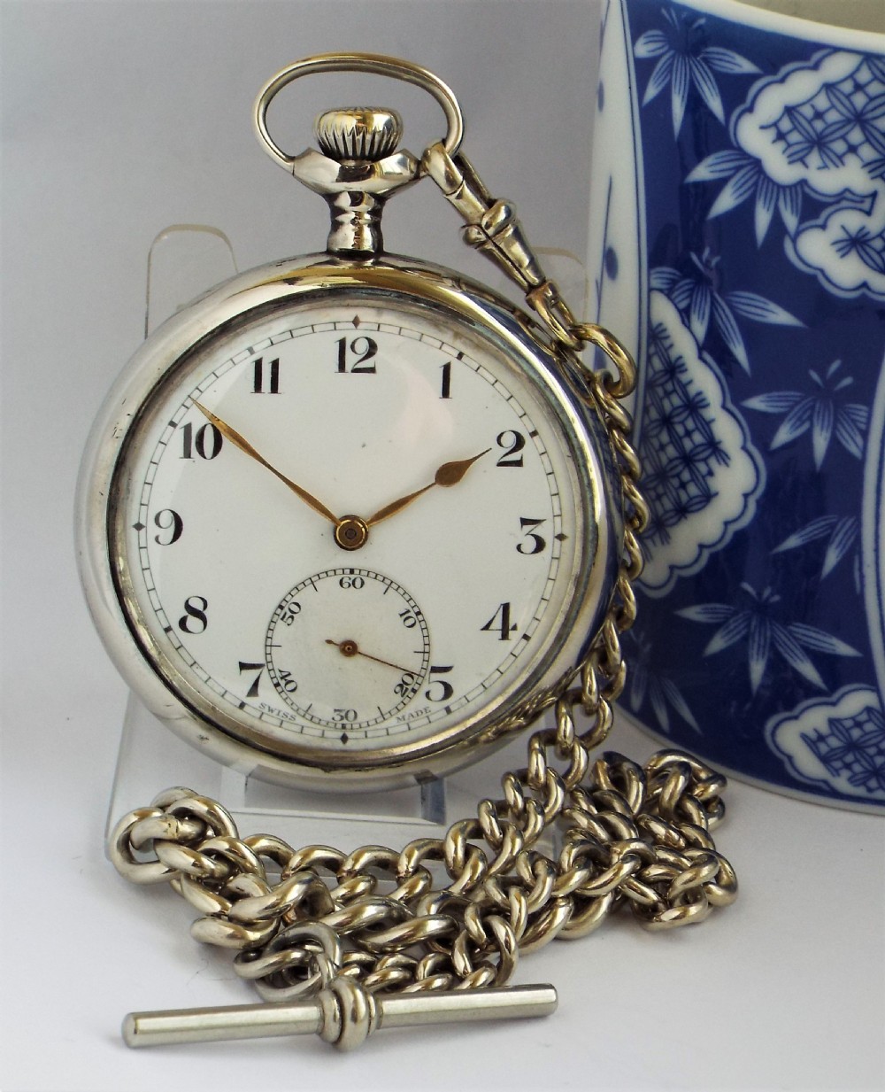 A vintage 1930s Vertex pocket watch & chain.  