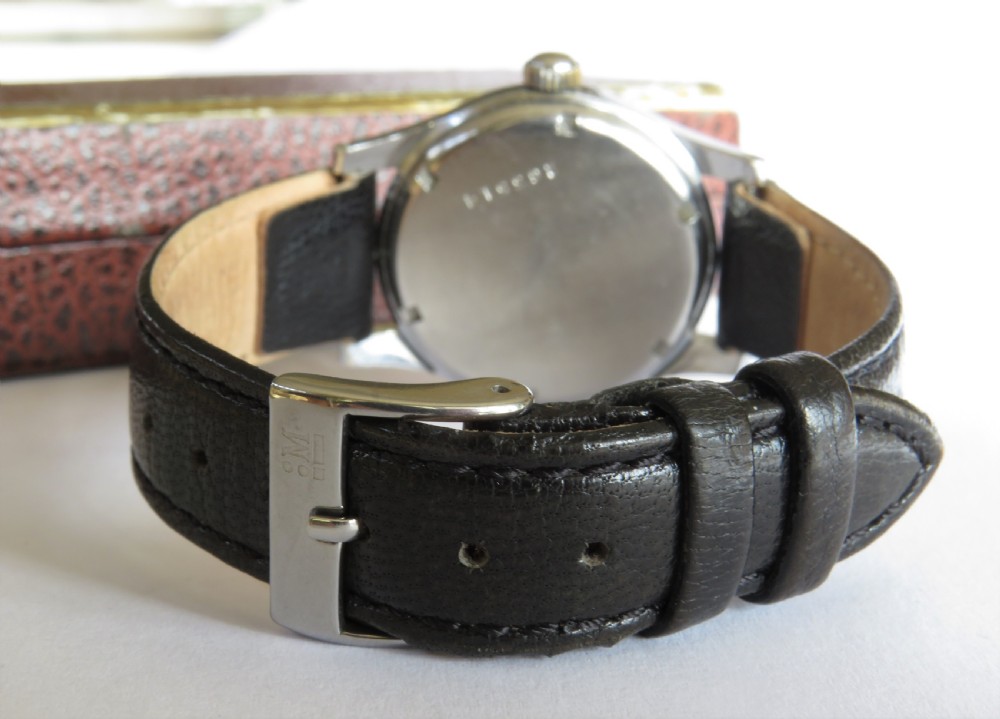 Gents 1940s Buren Grand Prix wrist watch View V