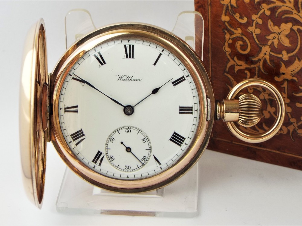 Antique 1907 Waltham hunter pocket watch.