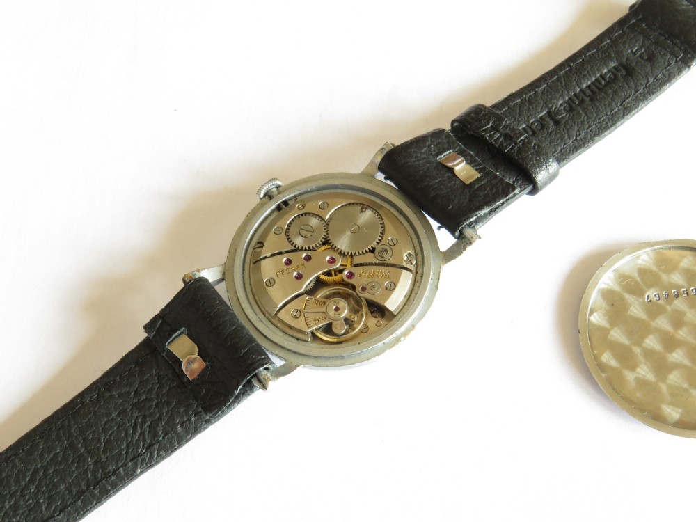 Gents 1950s Peerex wrist watch View V