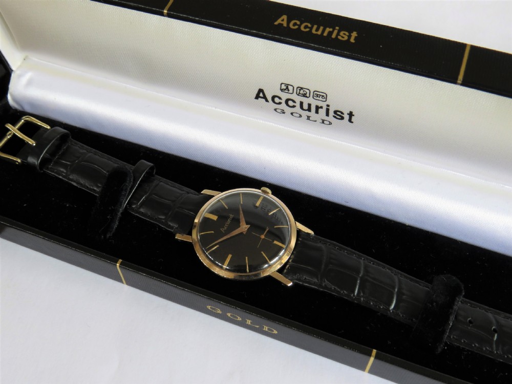 Gents 9ct gold Accurist wrist watch, 1958 View III