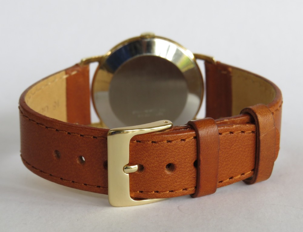 Gents 1960s Ravella wrist watch View V