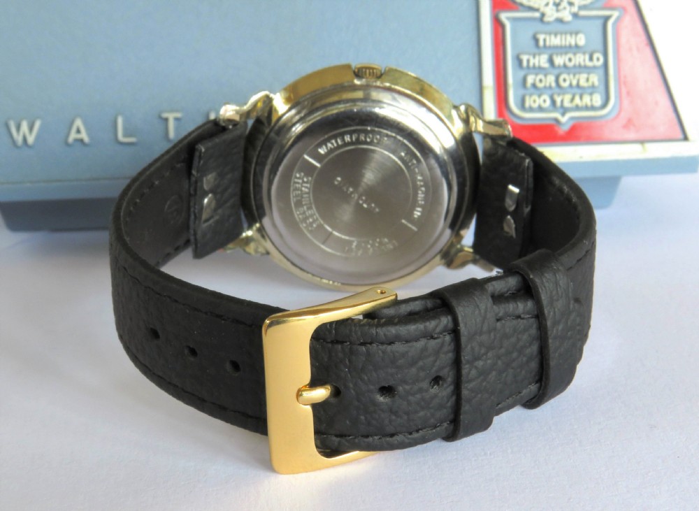 Gents 1950s Waltham 'flying saucer' wrist watch View V