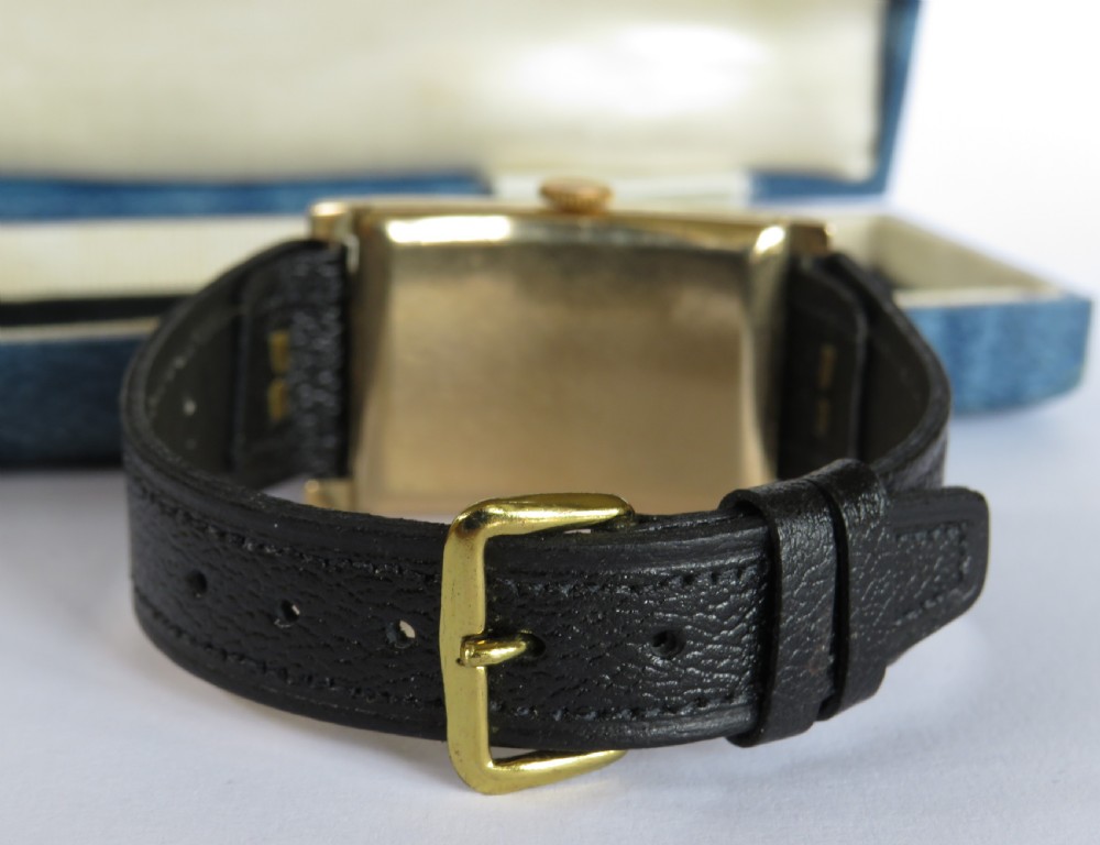Gents 1930s Art Deco Cyma wrist watch  View VI