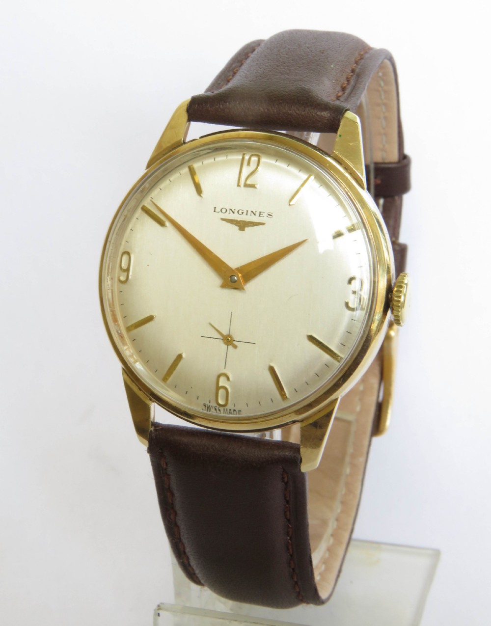 Gents 9ct gold Longines wrist watch, 1966