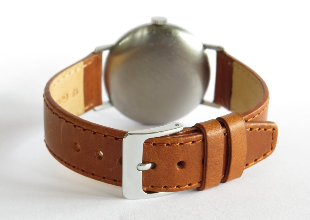 Gents WW2 era Zenith wrist watch View IV