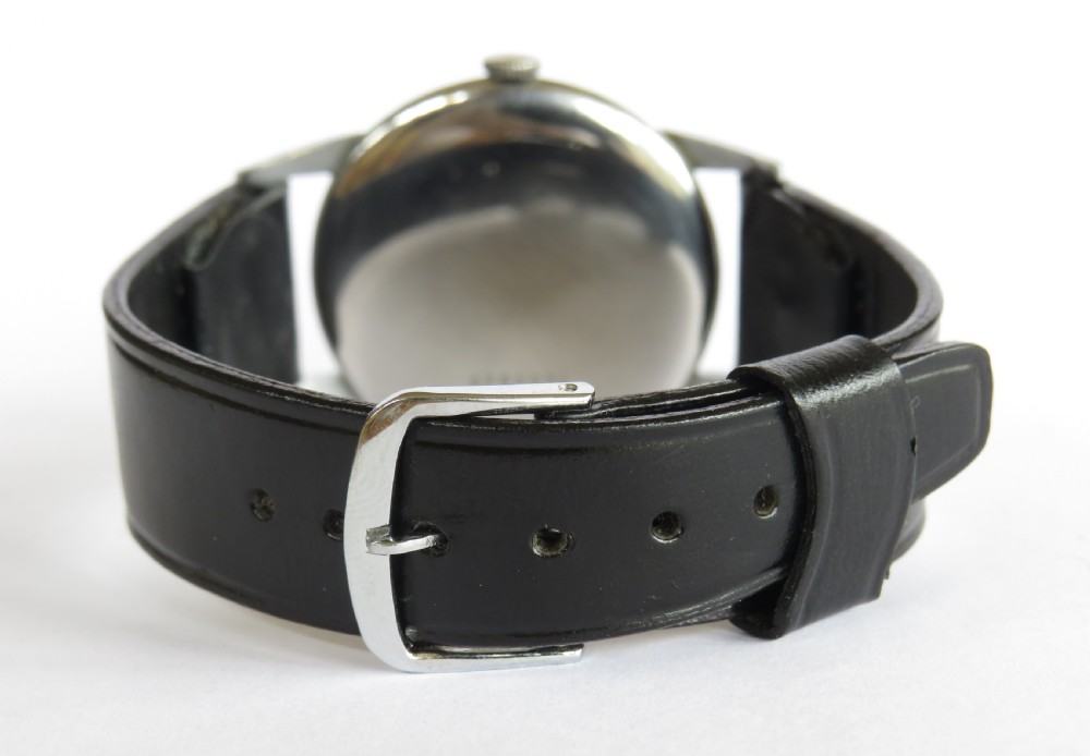 Gents 1950s Revue wrist watch View V