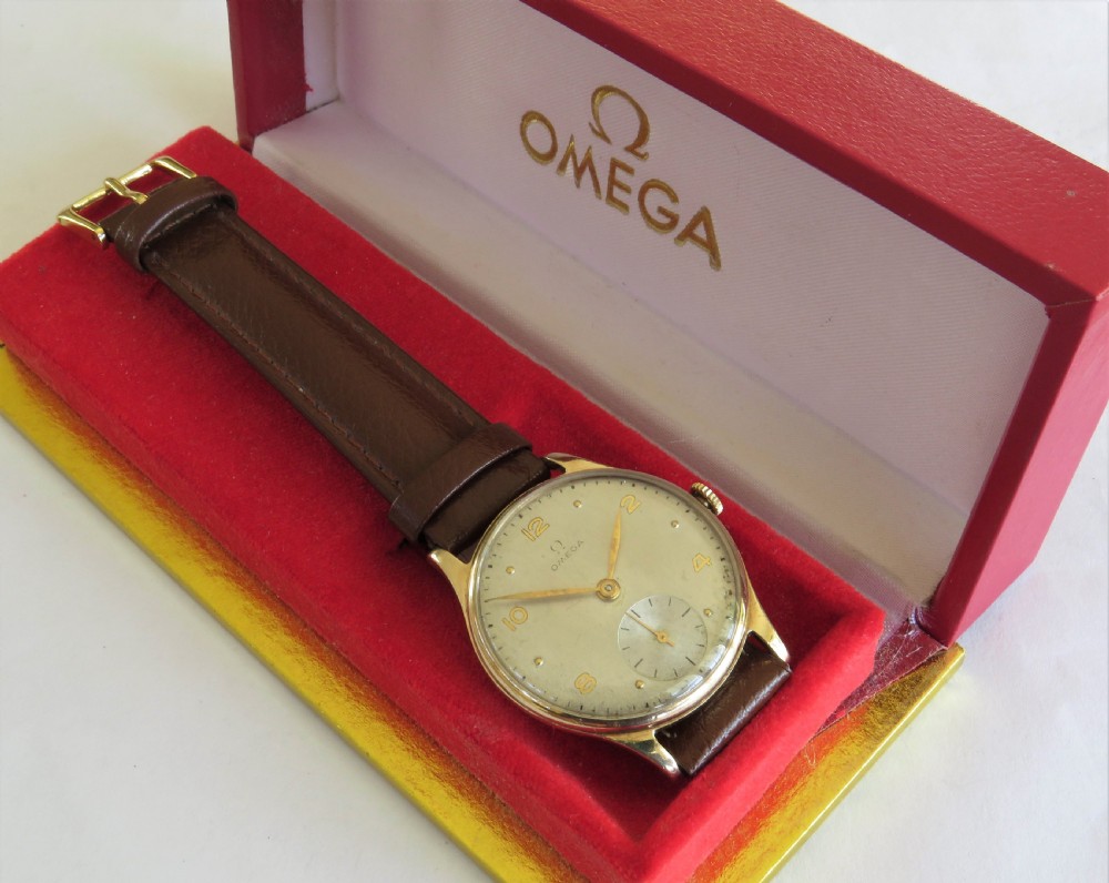 Gents 1950s 9ct gold Omega wrist watch View II