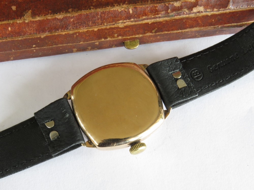 Gents 9ct gold Waltham wrist watch, 1934 View VI