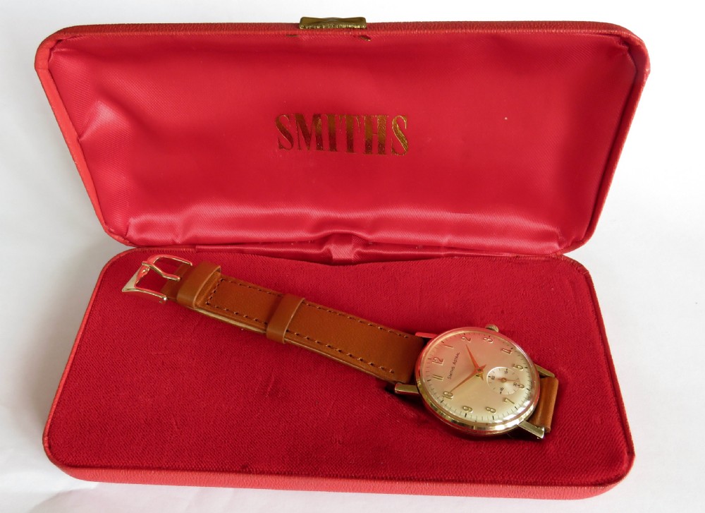 Gents 9ct gold Smiths Astral wrist watch, 1965 View III
