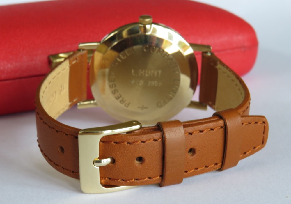 Gents 9ct gold Smiths Astral wrist watch, 1965 View VI