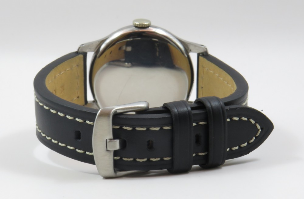 Gents Longines wrist watch, 1942 View V