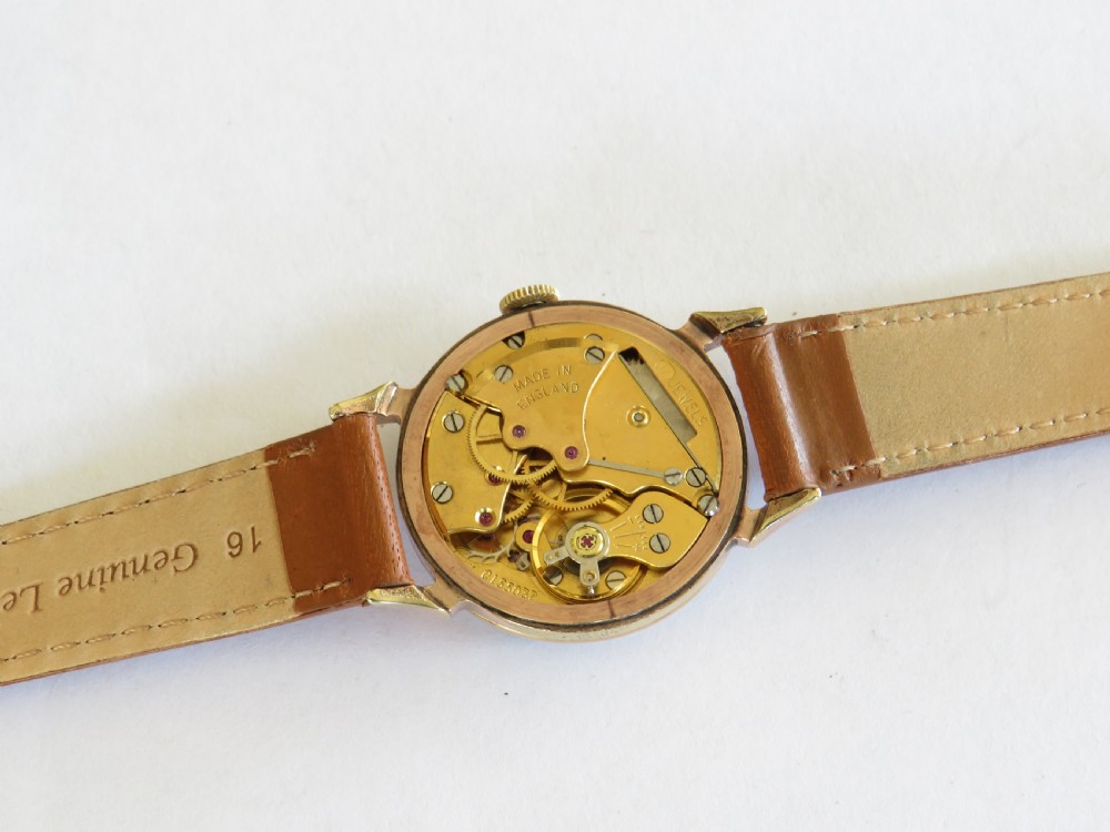 Gents 1950s Smiths De Luxe wrist watch View III