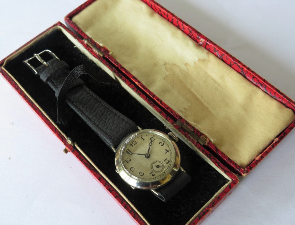 Mid-size 1930s Bernex wrist watch View III
