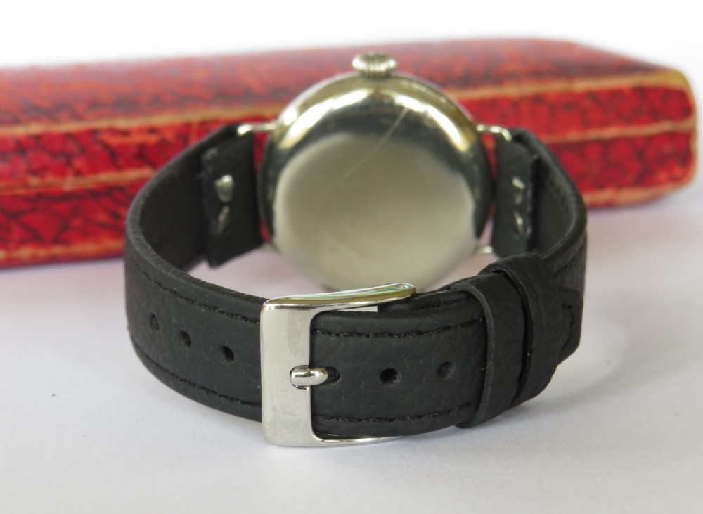 Mid-size 1930s Bernex wrist watch View VI