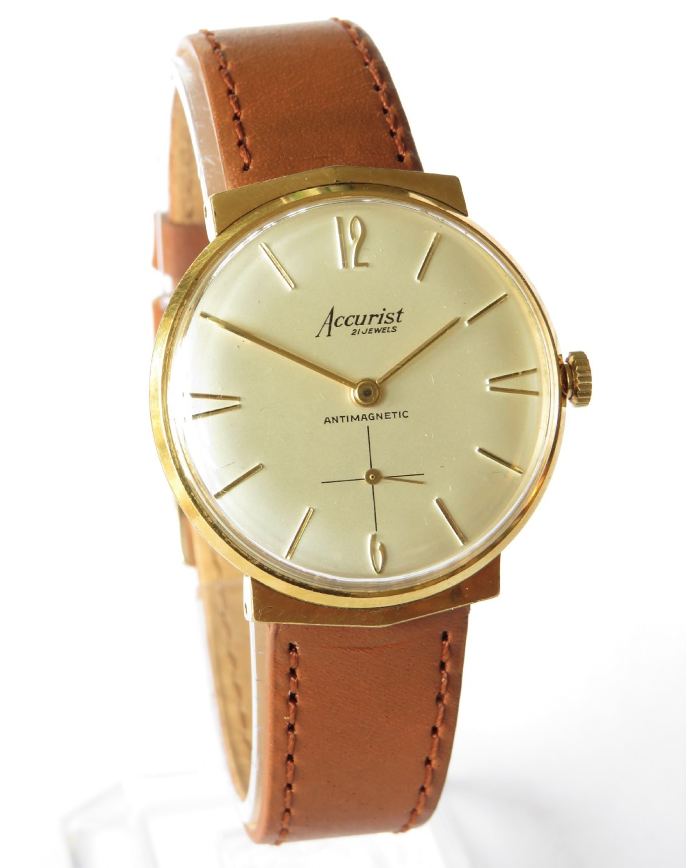 Gents 1960s Accurist wrist watch View II