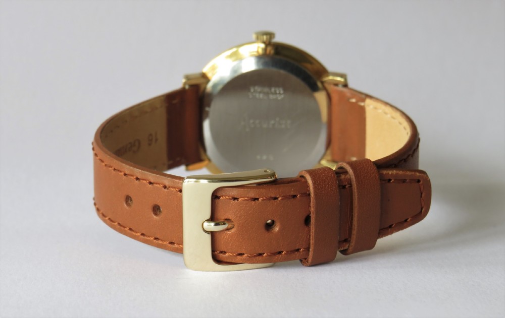 Gents 1960s Accurist wrist watch View V