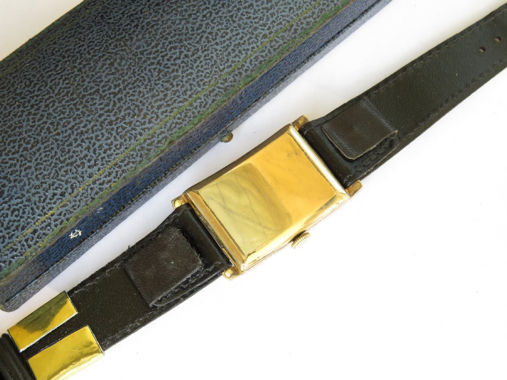 Gents 1930s Art Deco wrist watch View V