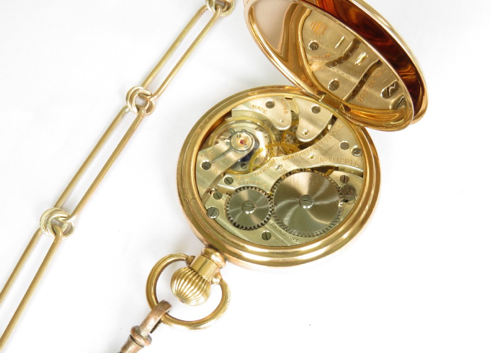 Record Dreadnought ‘Trenton’ pocket watch and chain View IV