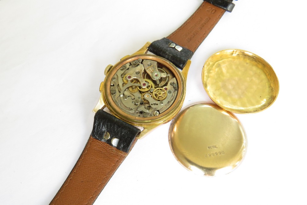 Gents 1940s Titus 18ct rose gold chronograph watch View III
