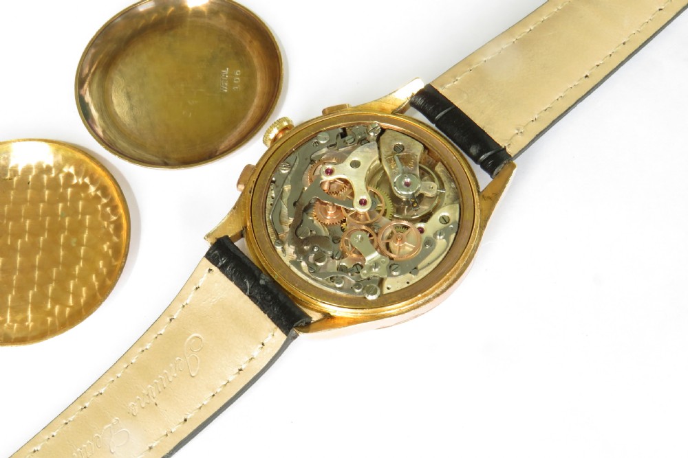Gents 1950s 18k gold Formida chronograph watch View III