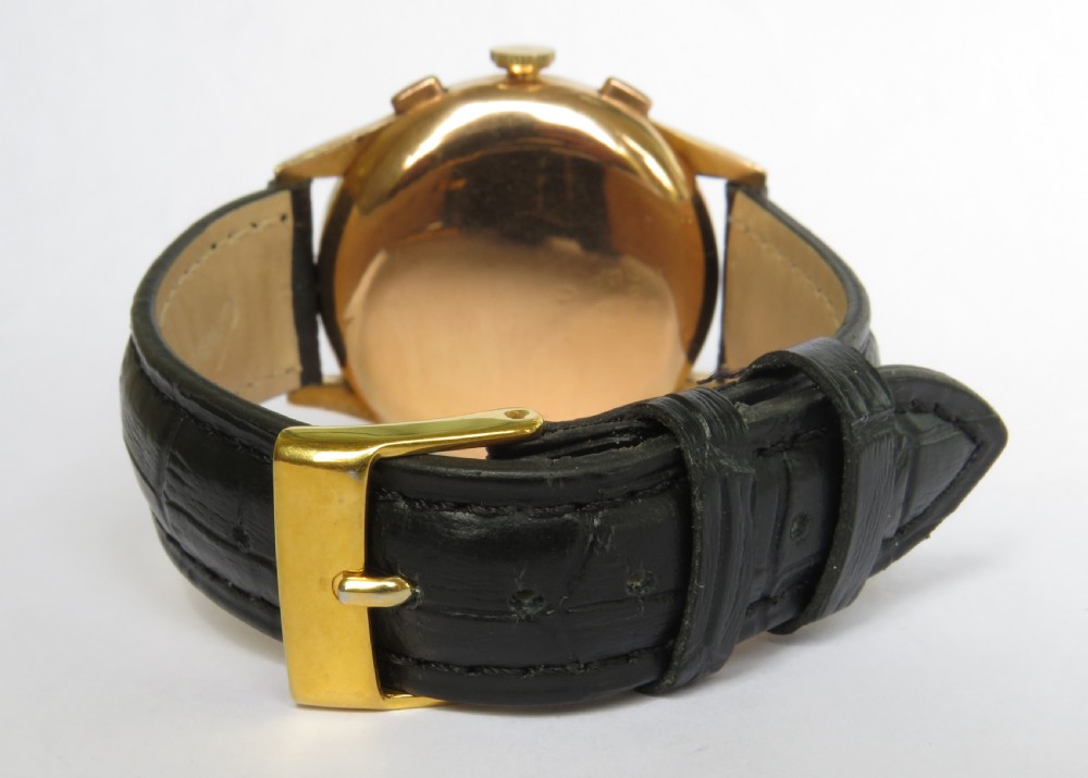 Gents 1950s 18k gold Formida chronograph watch View V