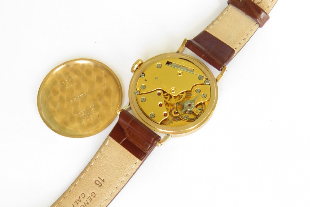 Gents 1950s 9ct gold Smiths De Luxe wristwatch View III