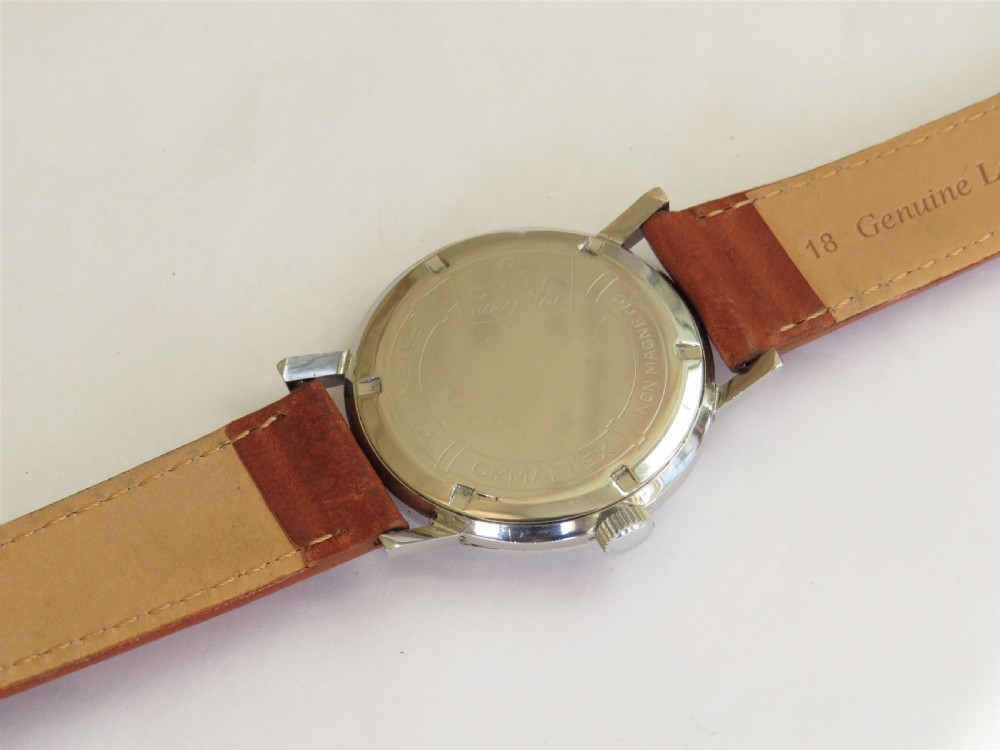 Gents 1950s Cyma Navystar wristwatch View V