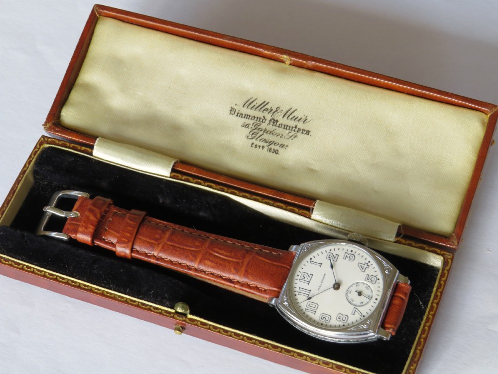 Gents antique Waltham wrist watch View III