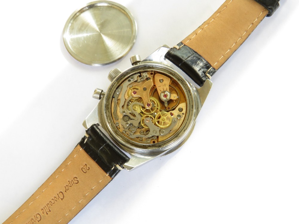 Gents Accurist 400 diver’s style chronograph View IV