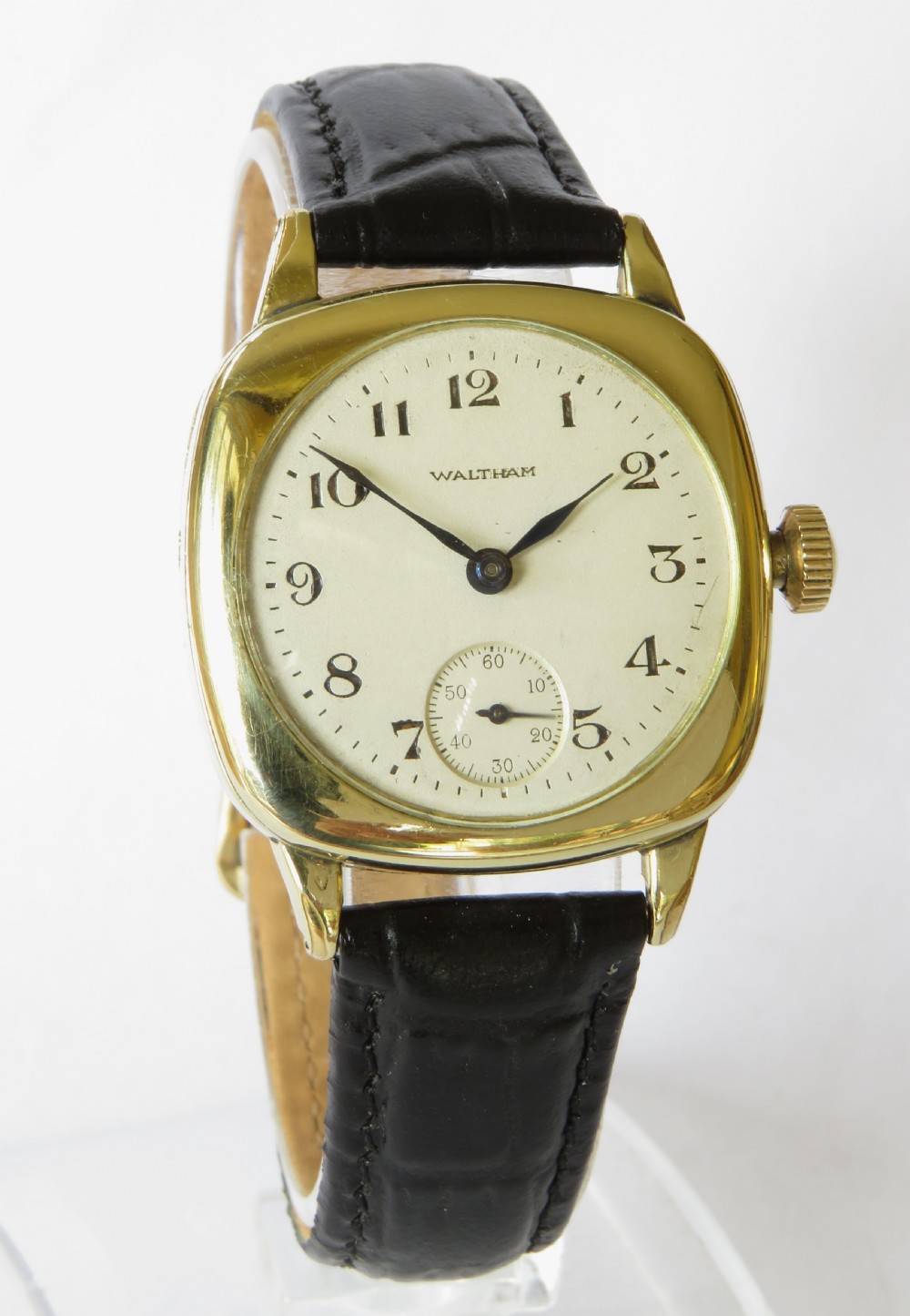Gents Waltham Riverside Maximus wrist watch View II