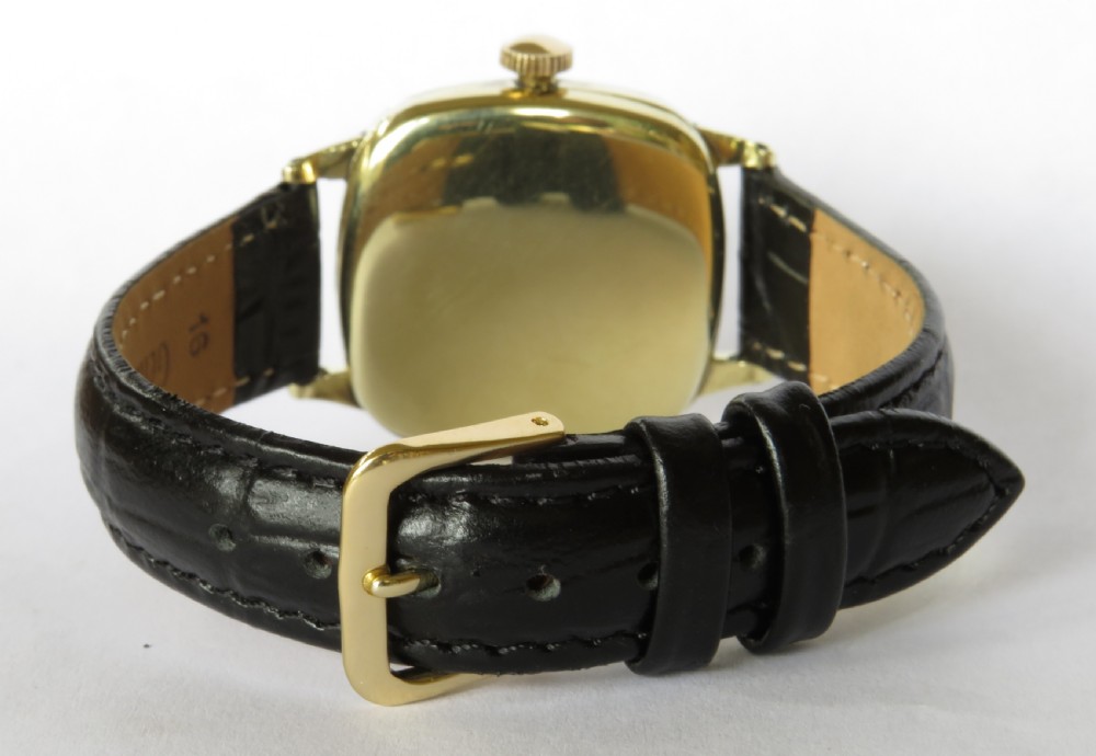 Gents Waltham Riverside Maximus wrist watch View V