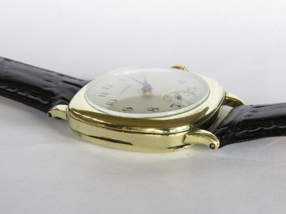 Gents Waltham Riverside Maximus wrist watch View VI