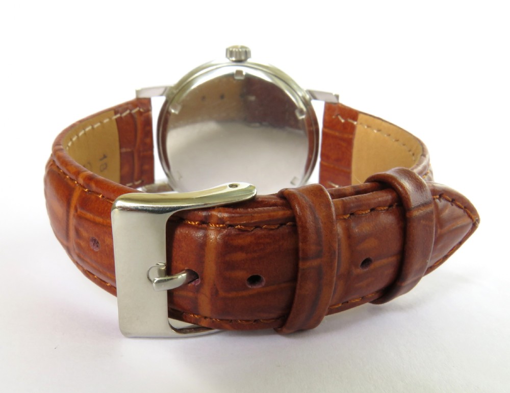 Gents 1960s Zenith wrist watch View V