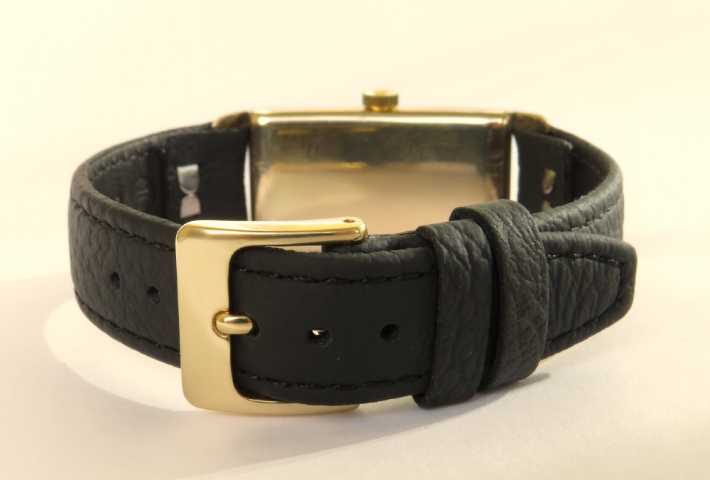 1940s Limit curvex wrist watch View V