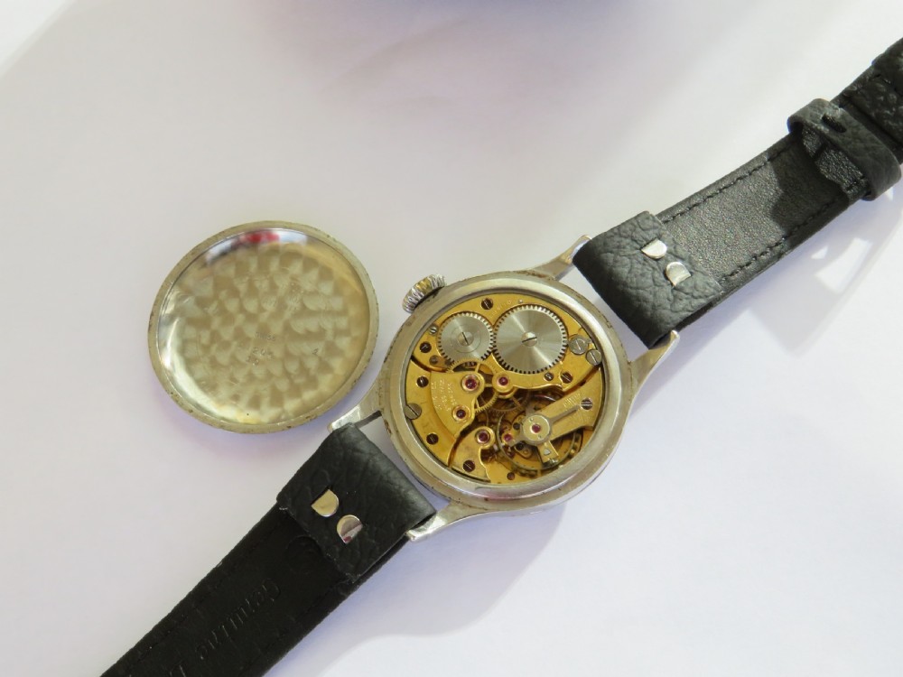 Gents WW2 Longines wrist watch, 1939 View III