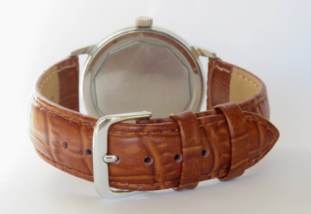 Gents 1960s Doxa wrist watch View V