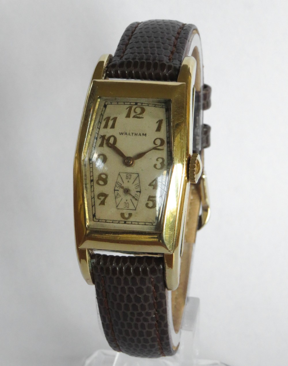 Gents Waltham 1937 curvex wrist watch
