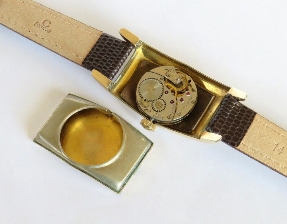 Gents Waltham 1937 curvex wrist watch View III