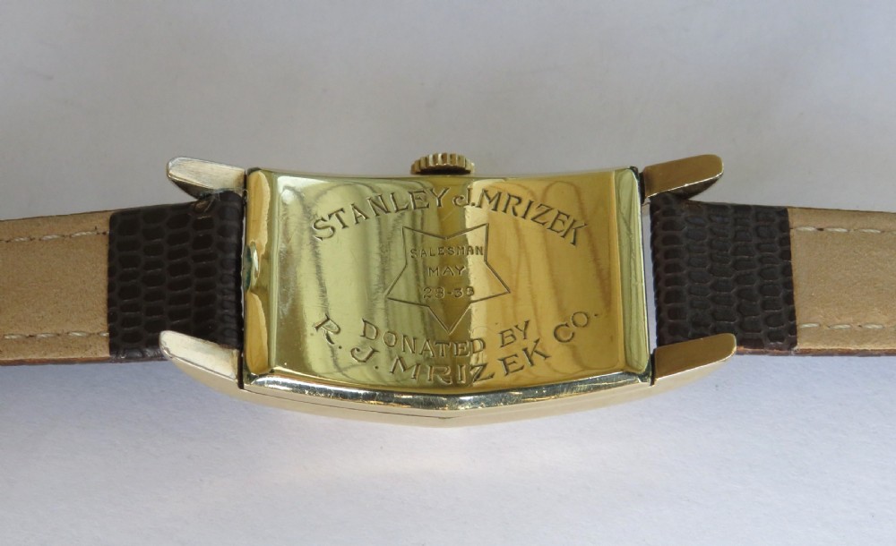 Gents Waltham 1937 curvex wrist watch View IV