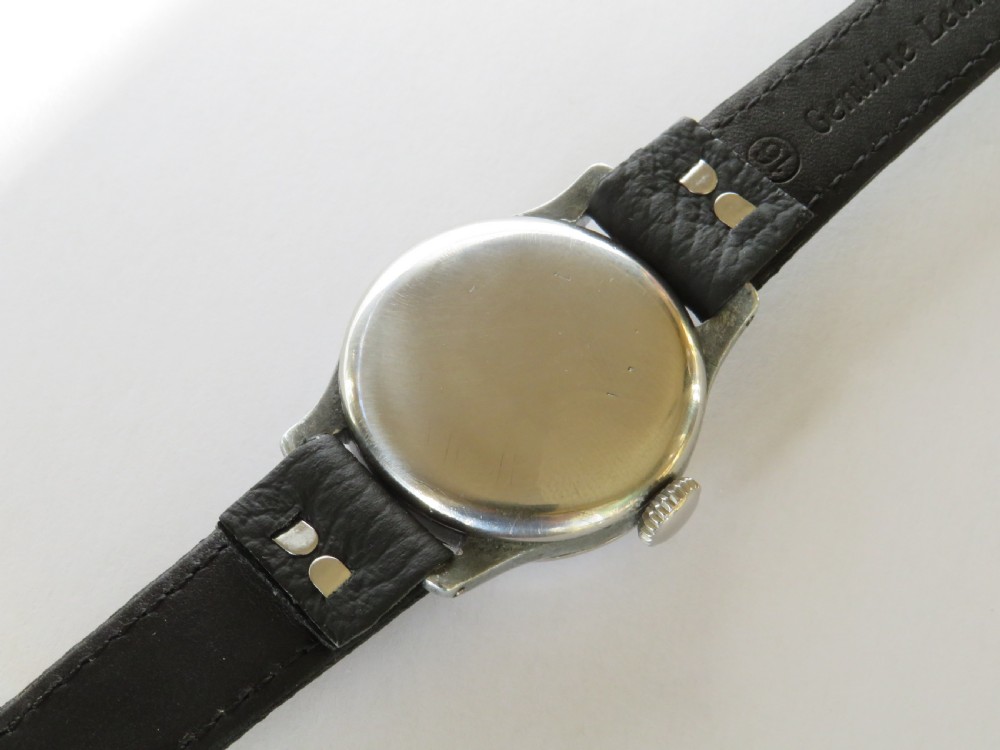 Gents 1943 Longines wrist watch View V