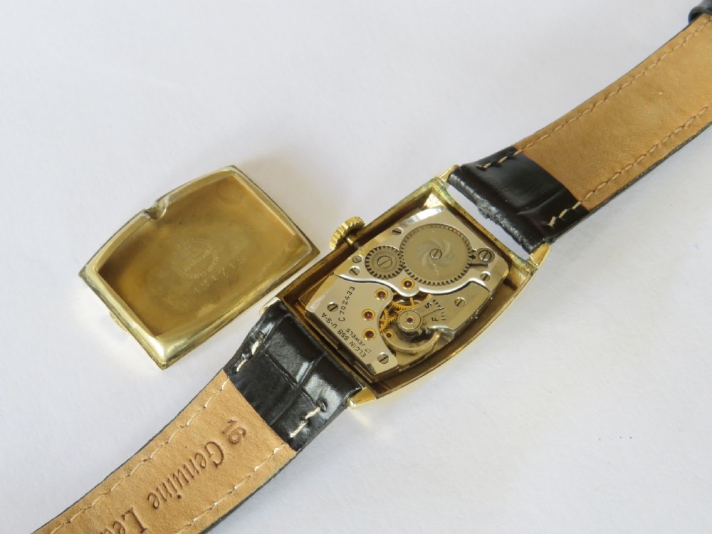 1942 mid-size Elgin De Luxe wrist watch View III