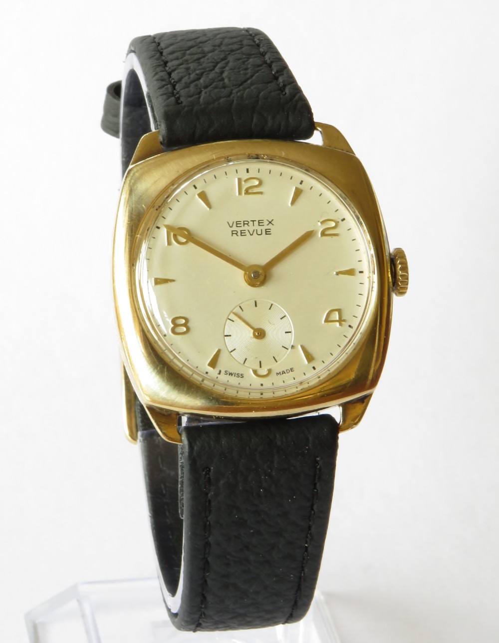 Gents 9ct gold Vertex Revue wristwatch View II