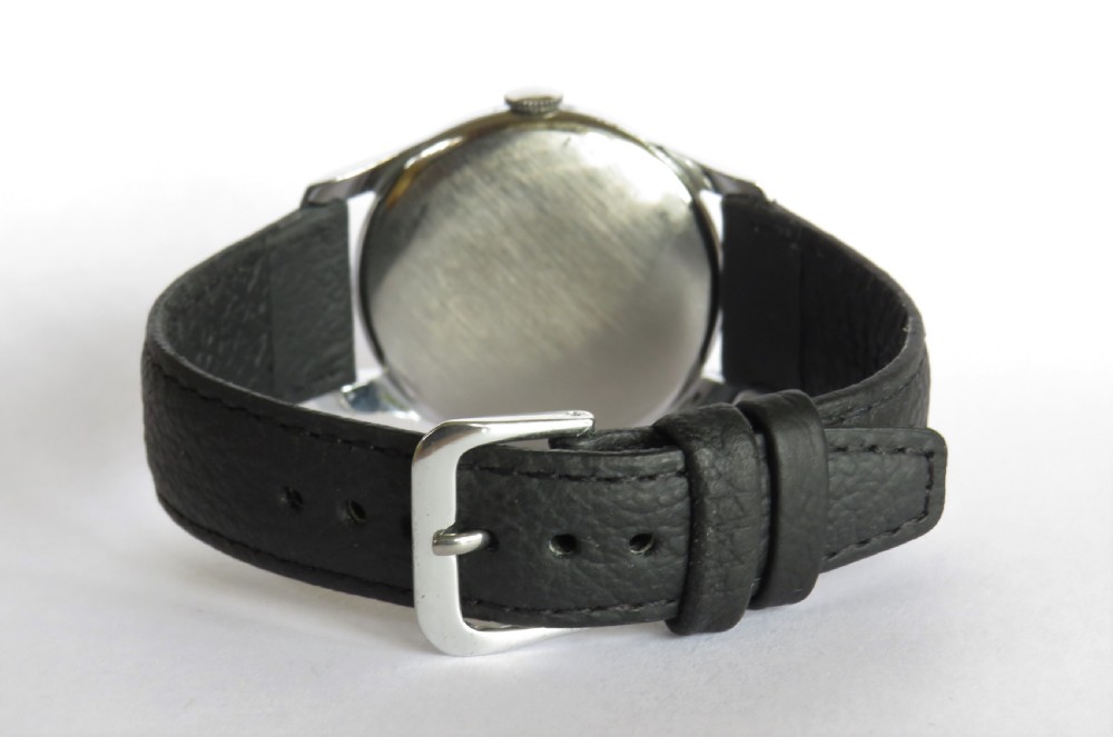Gents 1950s Cyma Triplex wristwatch View IV