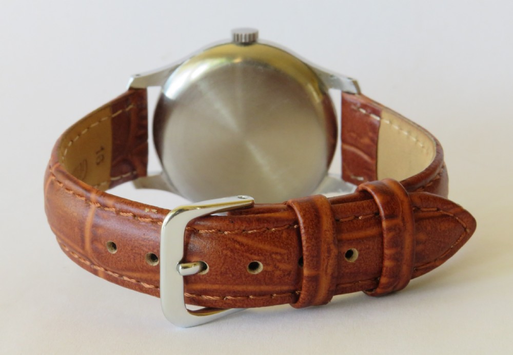 Gents / Mens 1960s Smiths Astral wrist watch View V