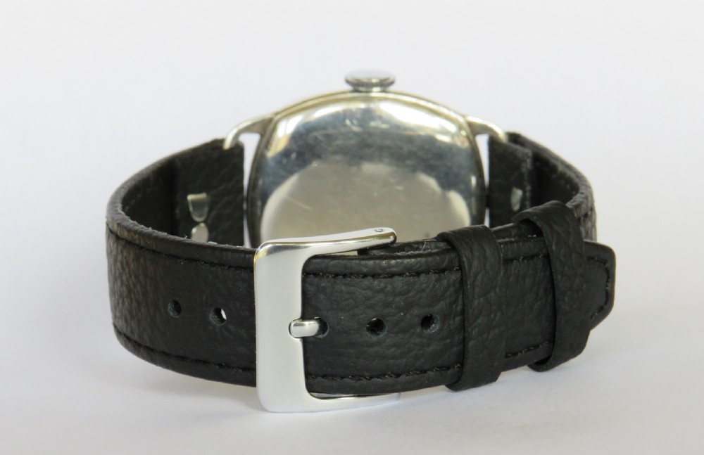 Gents silver wrist watch, 1930 View V