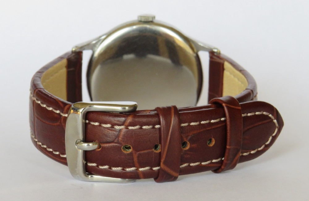 Gents large 1950s Tissot wrist watch View V